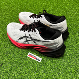 ASICS Men Running Shoes NOVABLAST 3 (WHITE/BLACK/RED) - Sports Pro Nemuree Shop - Online Sports Store