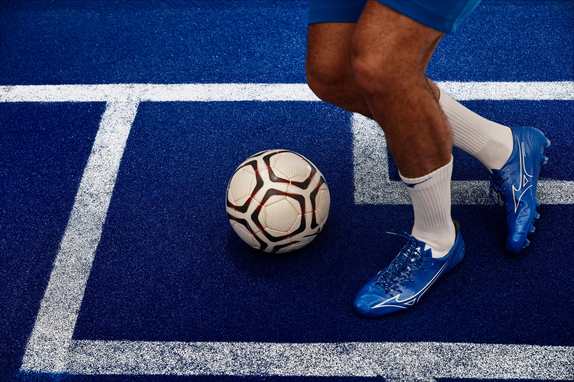 MIZUNO Football Shoes ALPHA JAPAN ( LASER BLUE/WHITE/GOLD ) - Nemuree Shop - Online Sports Store